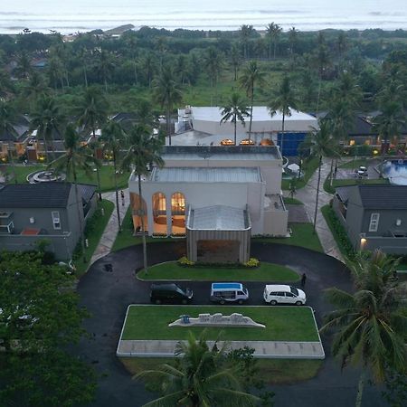 The Allure Villas Managed By Sahid パンガンダラン エクステリア 写真